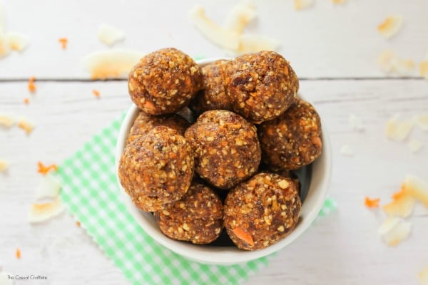 Carrot Cake Energy Bites by the Casual Craftlete