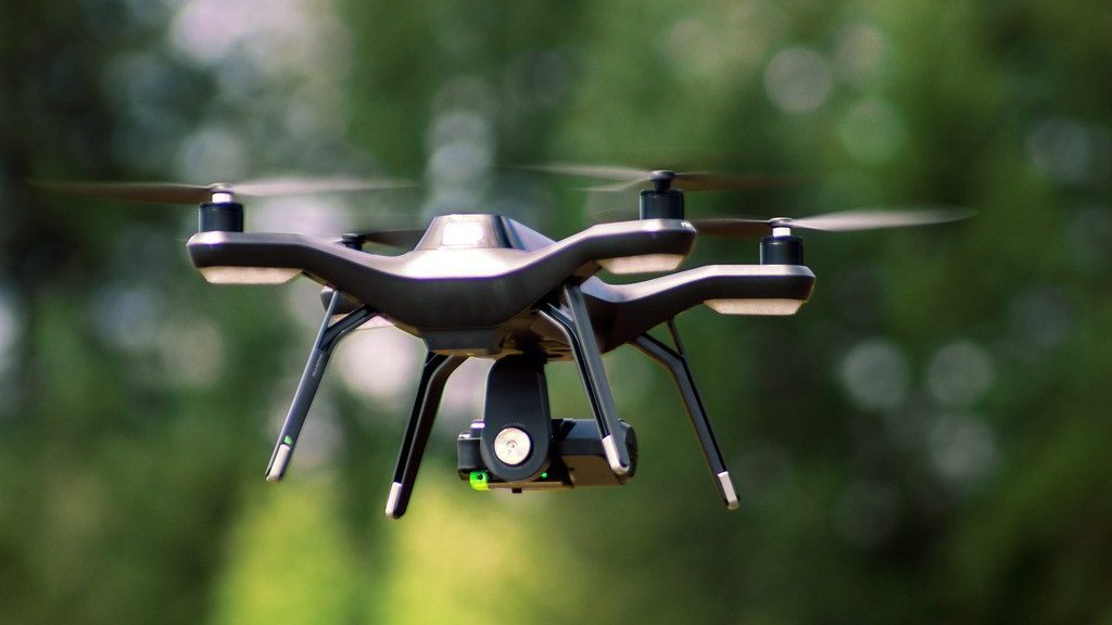 how to fly drone